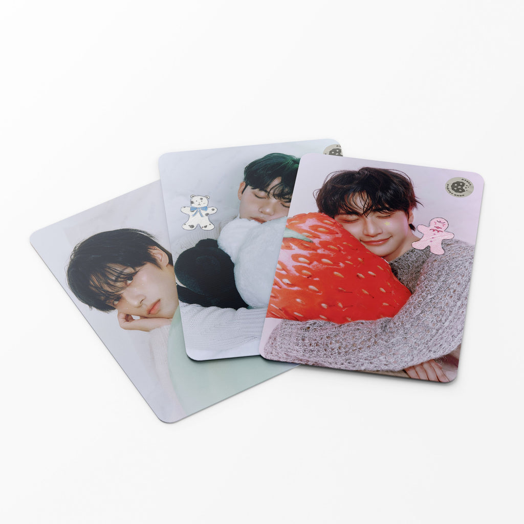 ATEEZ 2026 SEASON'S GREETINGS PHOTO CARD SET