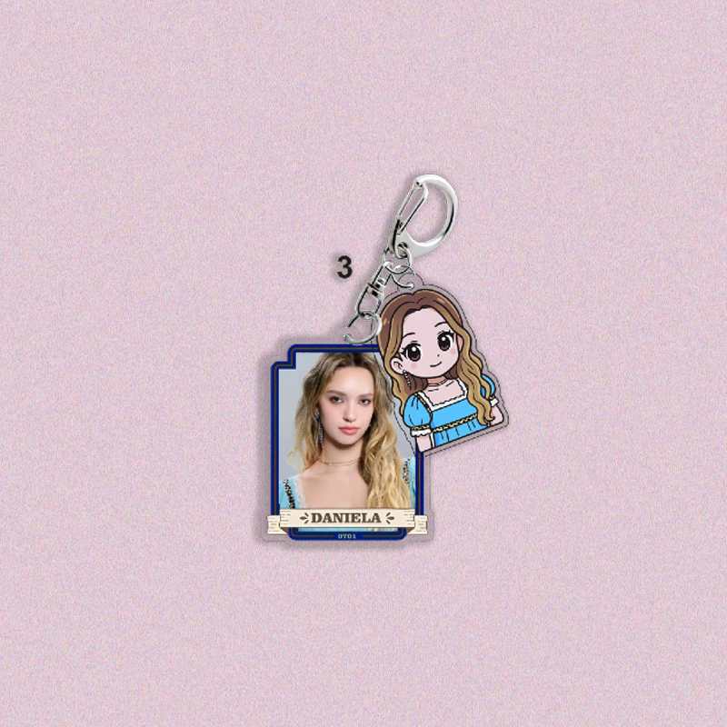 KATSEYE ACRYLIC KEYCHAIN
